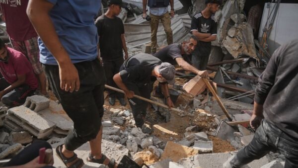 deadly-airstrikes-hit-gaza,-killing-dozens-of-people-overnight