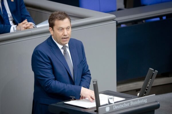 klingbeil-planning-major-investments-in-germany’s-future