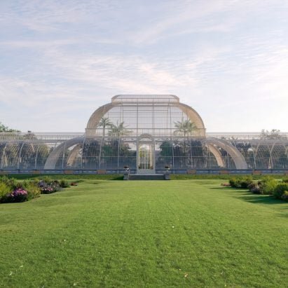 kew-gardens'-palm-house-and-waterlily-house-to-become-"first-net&zero-glasshouses-of-their-kind"