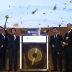 ntt-dc-reit’s-flat-trading-debut-shows-singapore’s-struggle-to-revive-a-‘lackluster’-stock-market