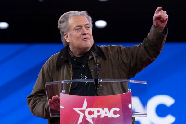 bannon-warns-regime-change-could-lead-to-us-military-in-iran